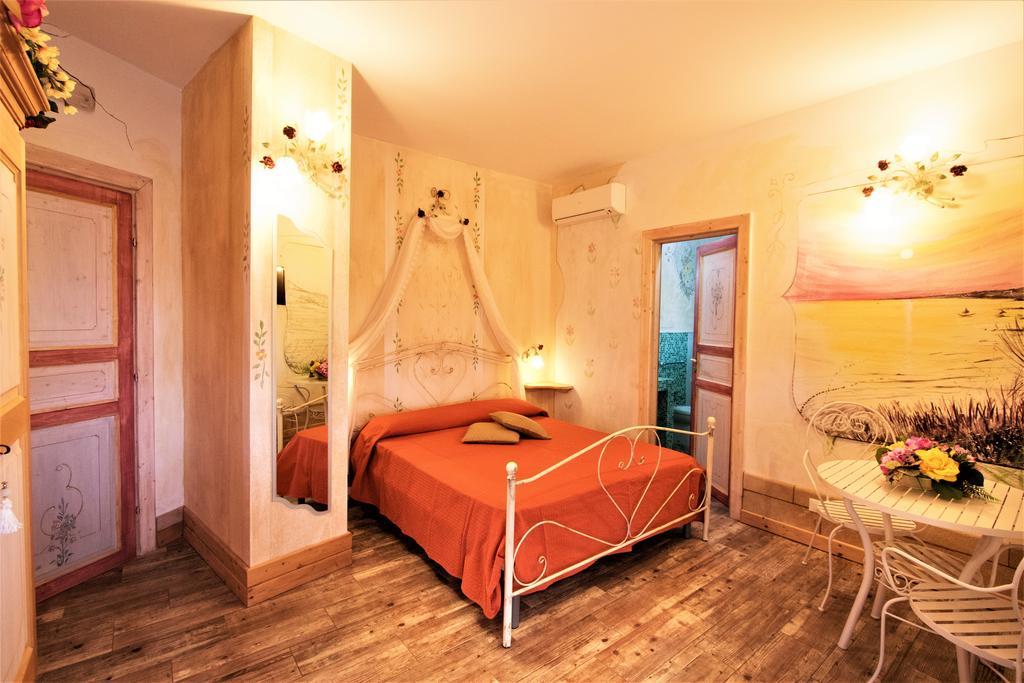 莫尔恰诺迪莱乌卡Antico Borgo Marchese住宿加早餐旅馆 外观 照片